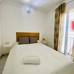 022 Center Barca 1,1 شقة
